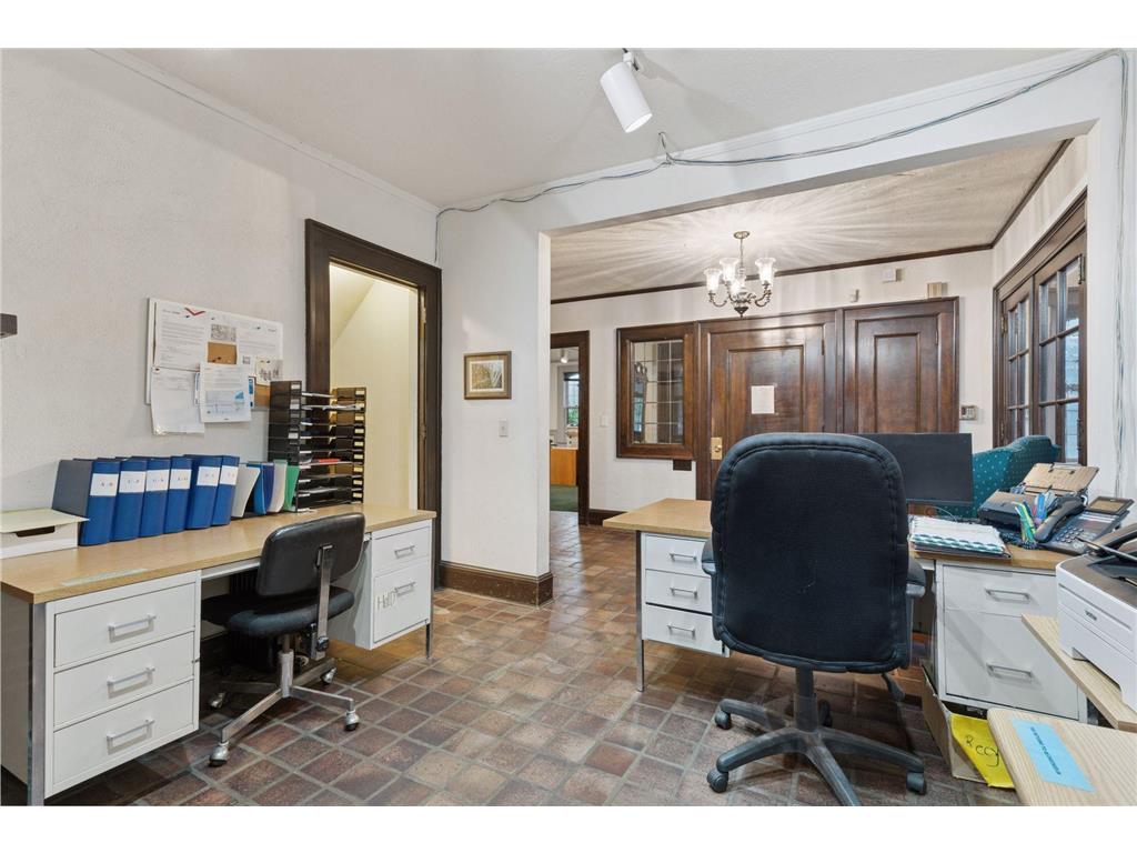 2318 1st Avenue S Minneapolis MN 55404 6782793 image8