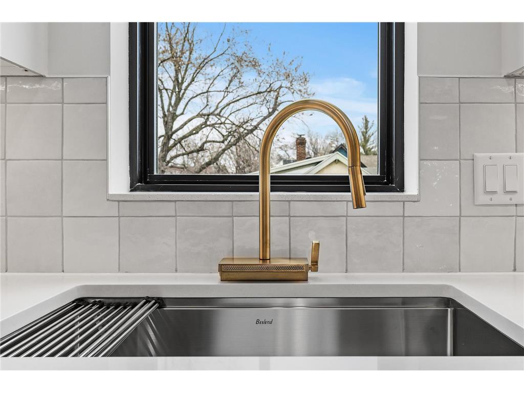 2318 Johnson Street NE #201 Minneapolis MN 55418 7049091 image17