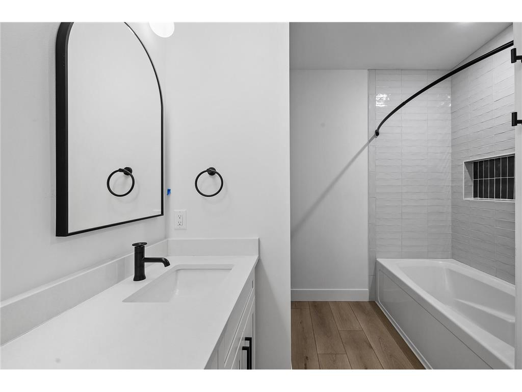 2318 Johnson Street NE #201 Minneapolis MN 55418 7049091 image42