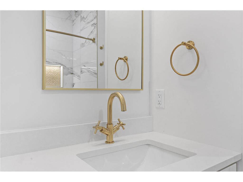 2318 Johnson Street NE #201 Minneapolis MN 55418 7049091 image60