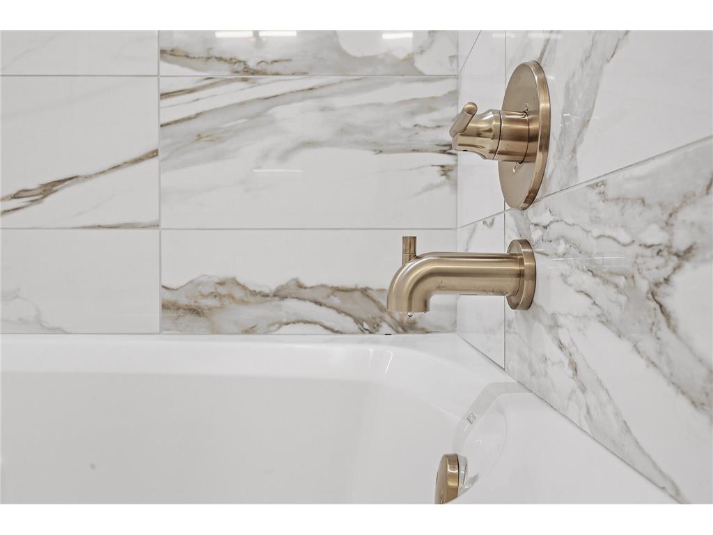 2318 Johnson Street NE #201 Minneapolis MN 55418 7049091 image63