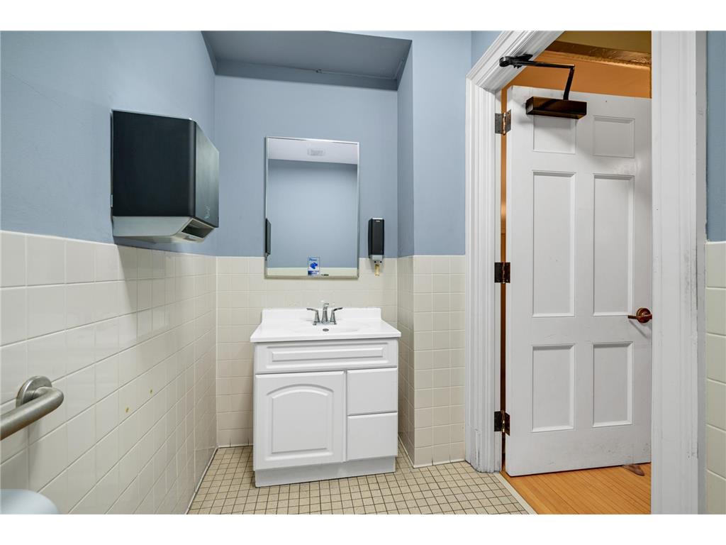 2318 Park Avenue Minneapolis MN 55404 6824408 image21