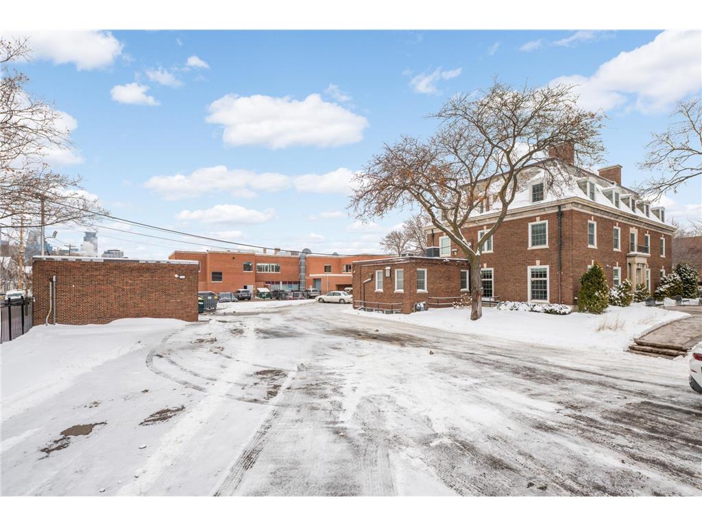 2318 Park Avenue Minneapolis MN 55404 6824408 image30