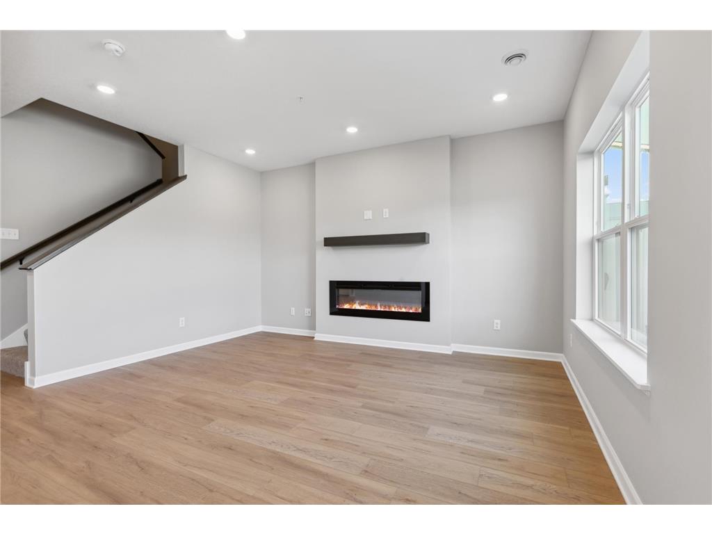 23185 Creekview Court Rogers MN 55374 6775076 image18