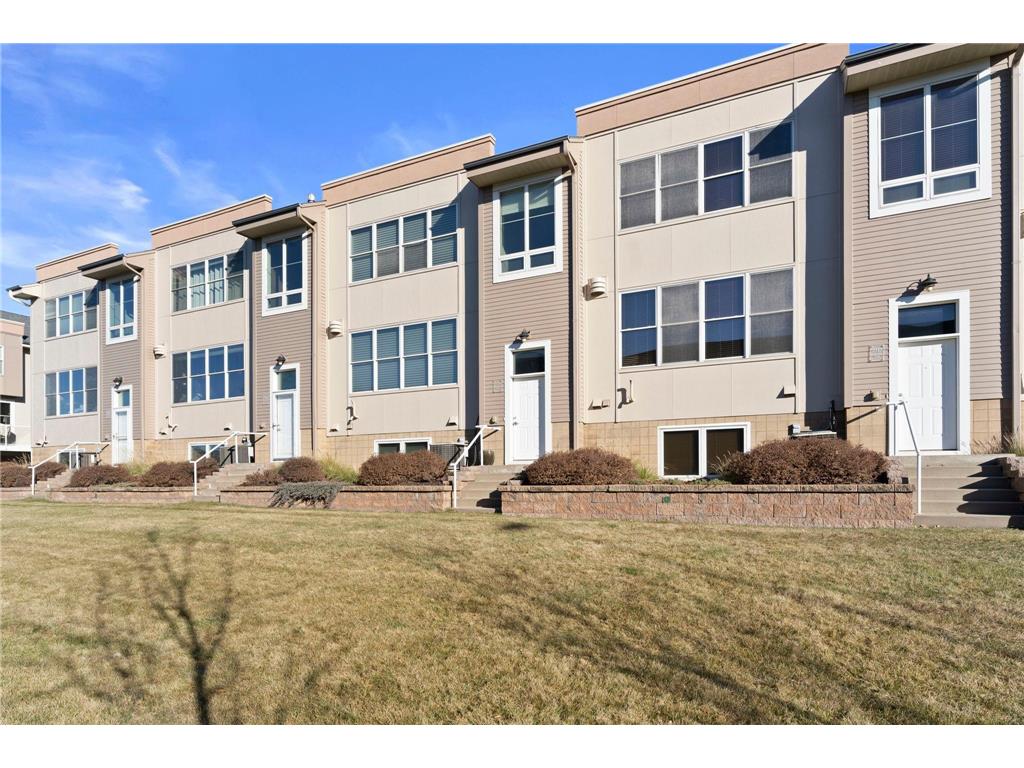 2319 River Pointe Lane Minneapolis MN 55411 6465715 image1