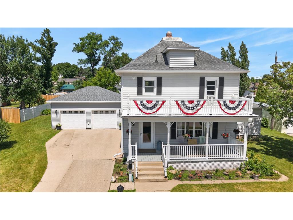 232 7th Street NW Valley City ND 58072 7109710 image1