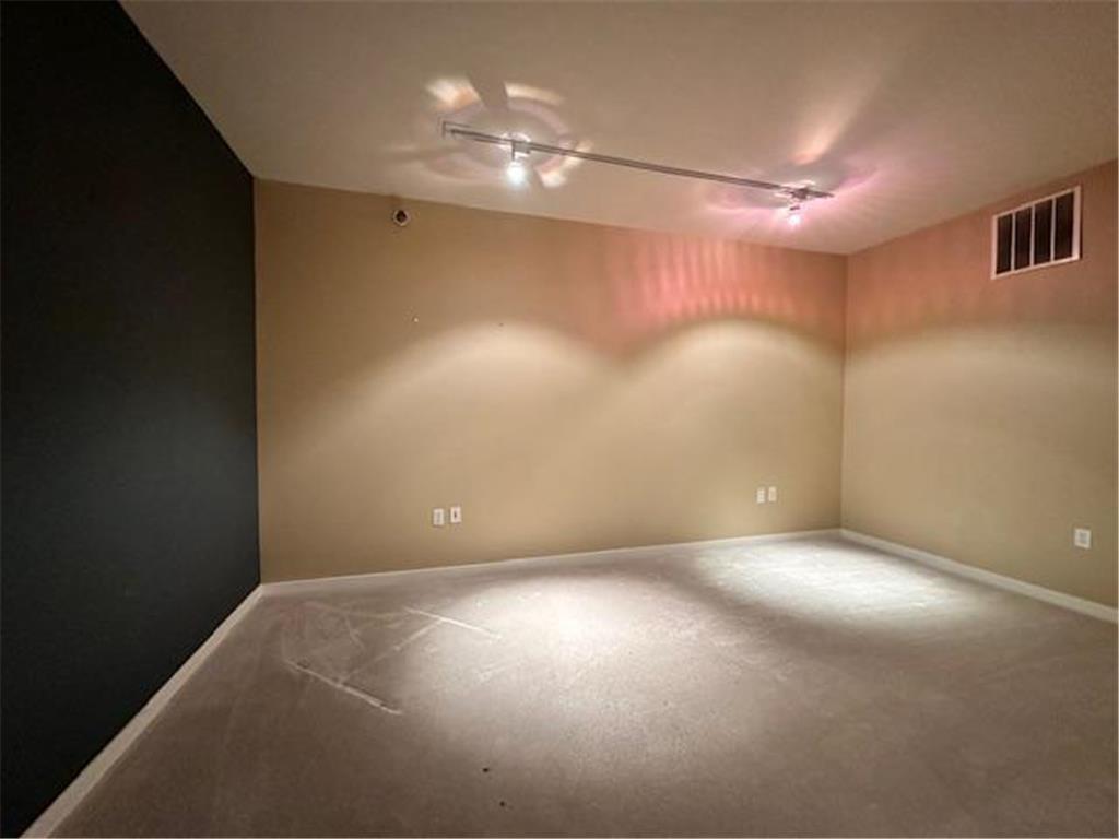 232 8th Street E #232 Saint Paul MN 55101 7087373 image13