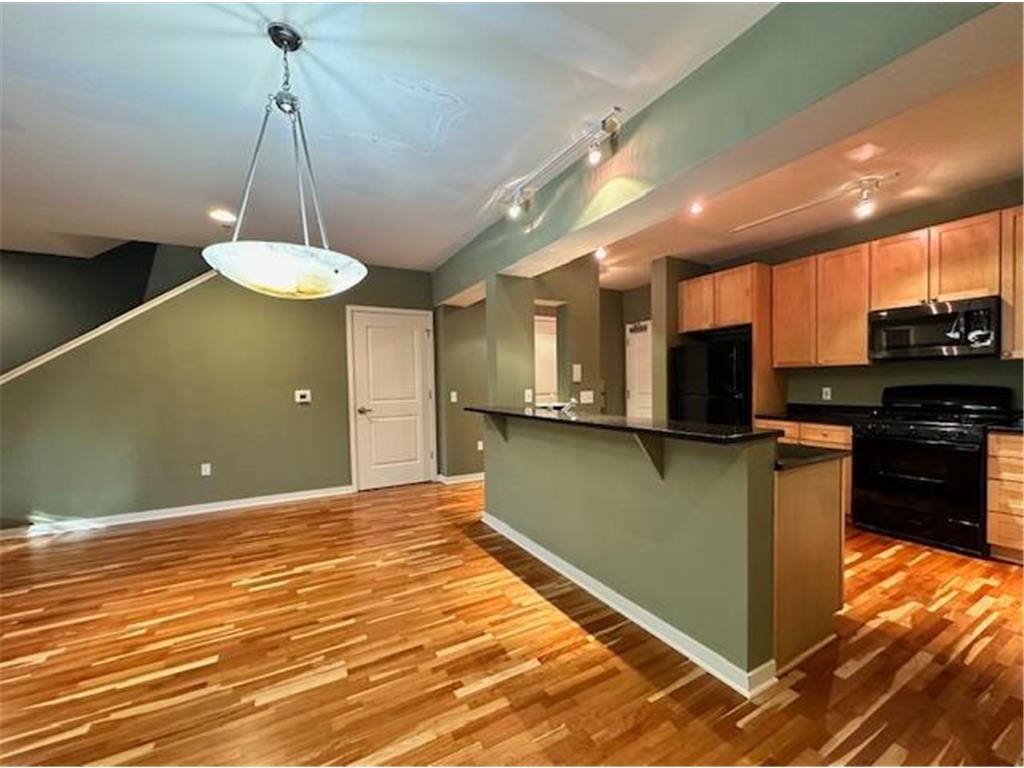 232 8th Street E #232 Saint Paul MN 55101 7087373 image6