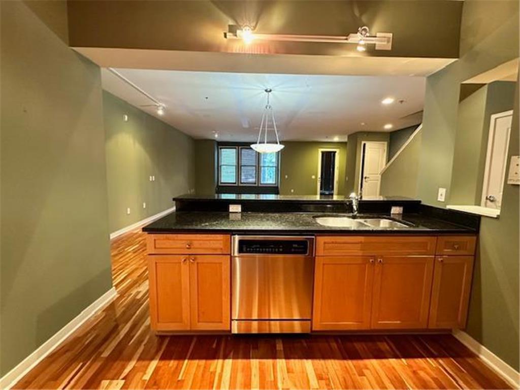 232 8th Street E #232 Saint Paul MN 55101 7087373 image8