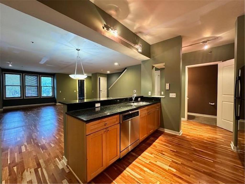 232 8th Street E #232 Saint Paul MN 55101 7087373 image9