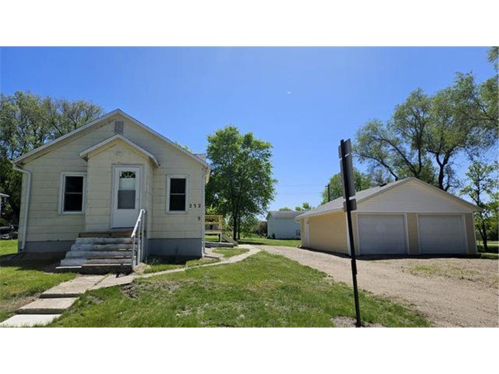232 Church Street S Browns Valley MN 56219 6508278 image1