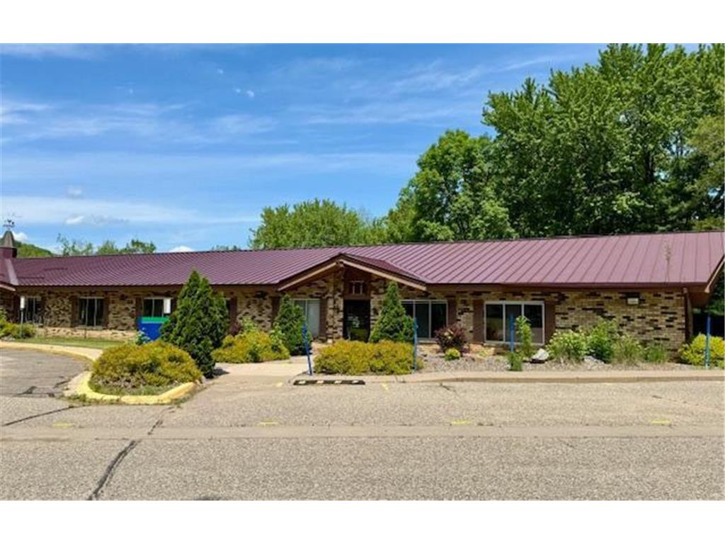 232 E Springer Avenue Elmwood WI 54740 6434057 image1