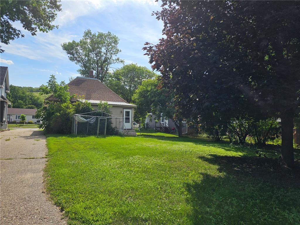 232 Fremont Street S Lake Benton MN 56149 6674215 image14