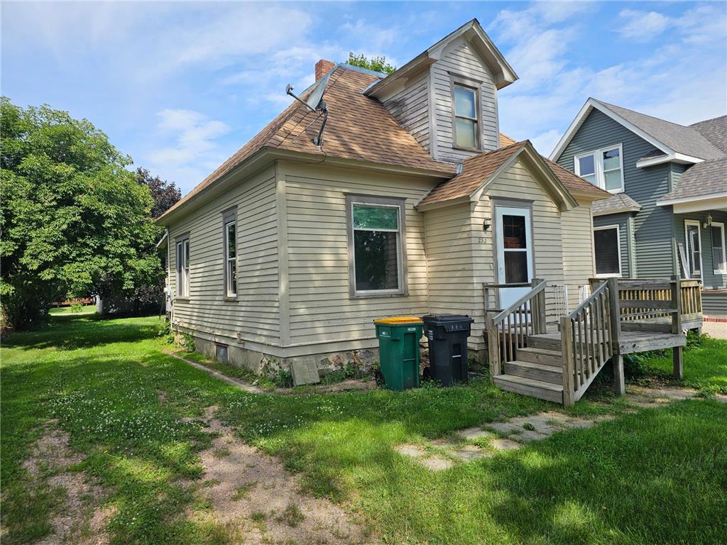 232 Fremont Street S Lake Benton MN 56149 6674215 image18