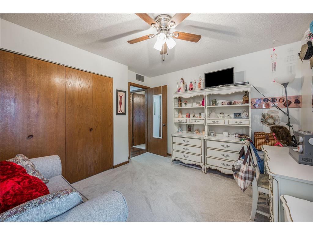 232 S Dewey Street #102 Fairmont MN 56031 7056807 image21
