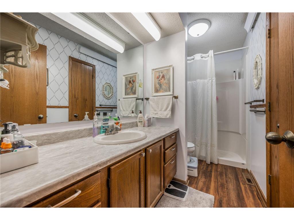 232 S Dewey Street #102 Fairmont MN 56031 7056807 image23
