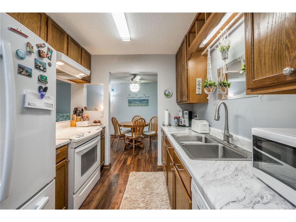 232 S Dewey Street #102 Fairmont MN 56031 7056807 image8