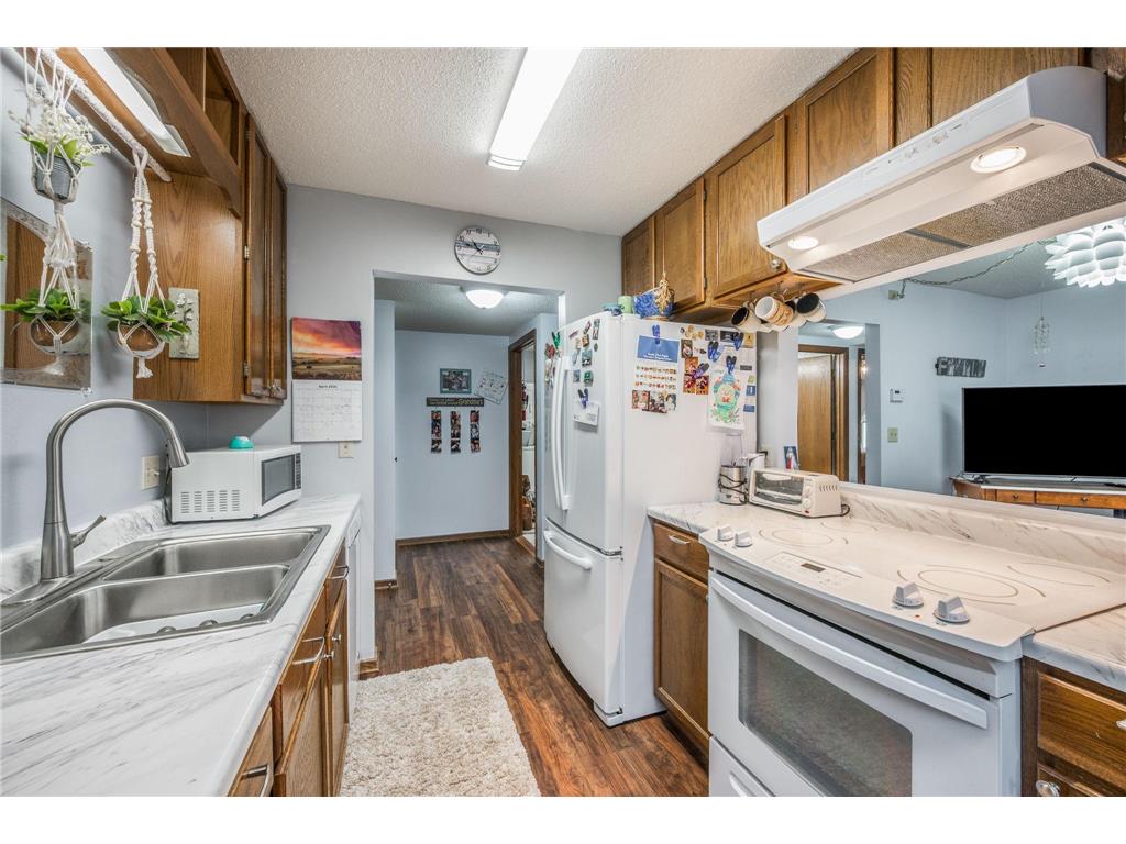 232 S Dewey Street #102 Fairmont MN 56031 7056807 image9