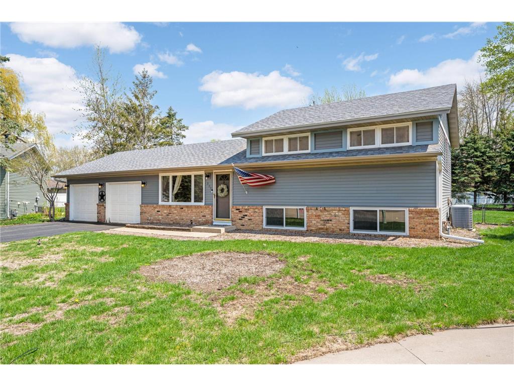 232 Strese Lane Apple Valley MN 55124 6366780 image1