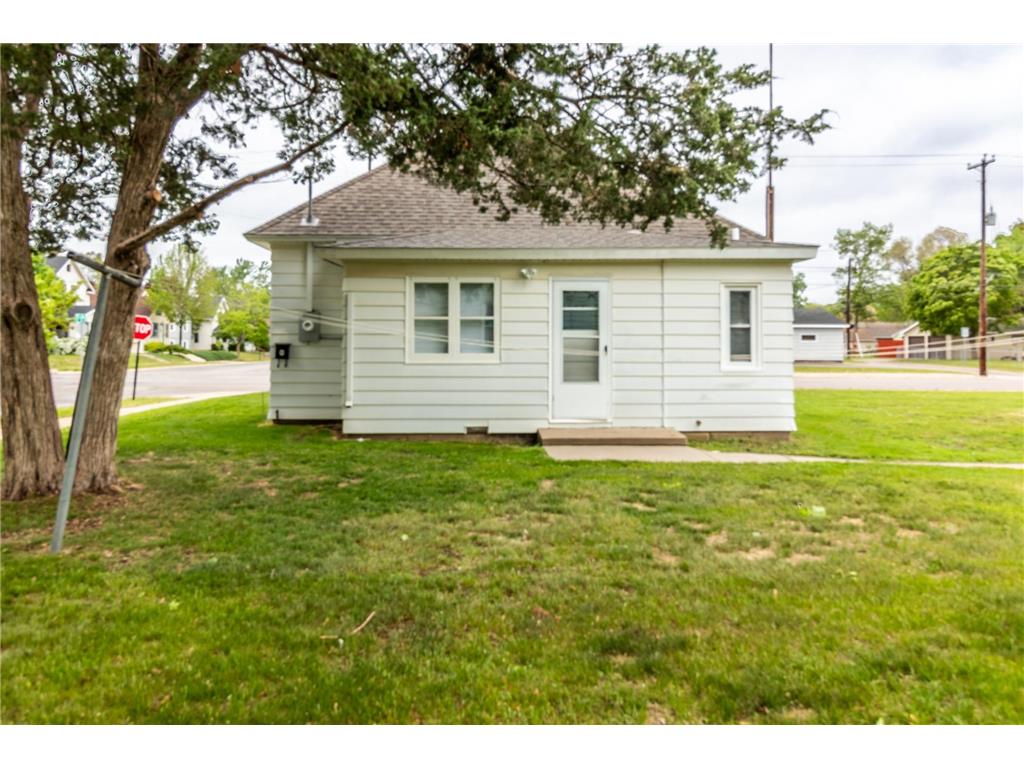 2320 3rd Street N Saint Cloud MN 56303 6727671 image1