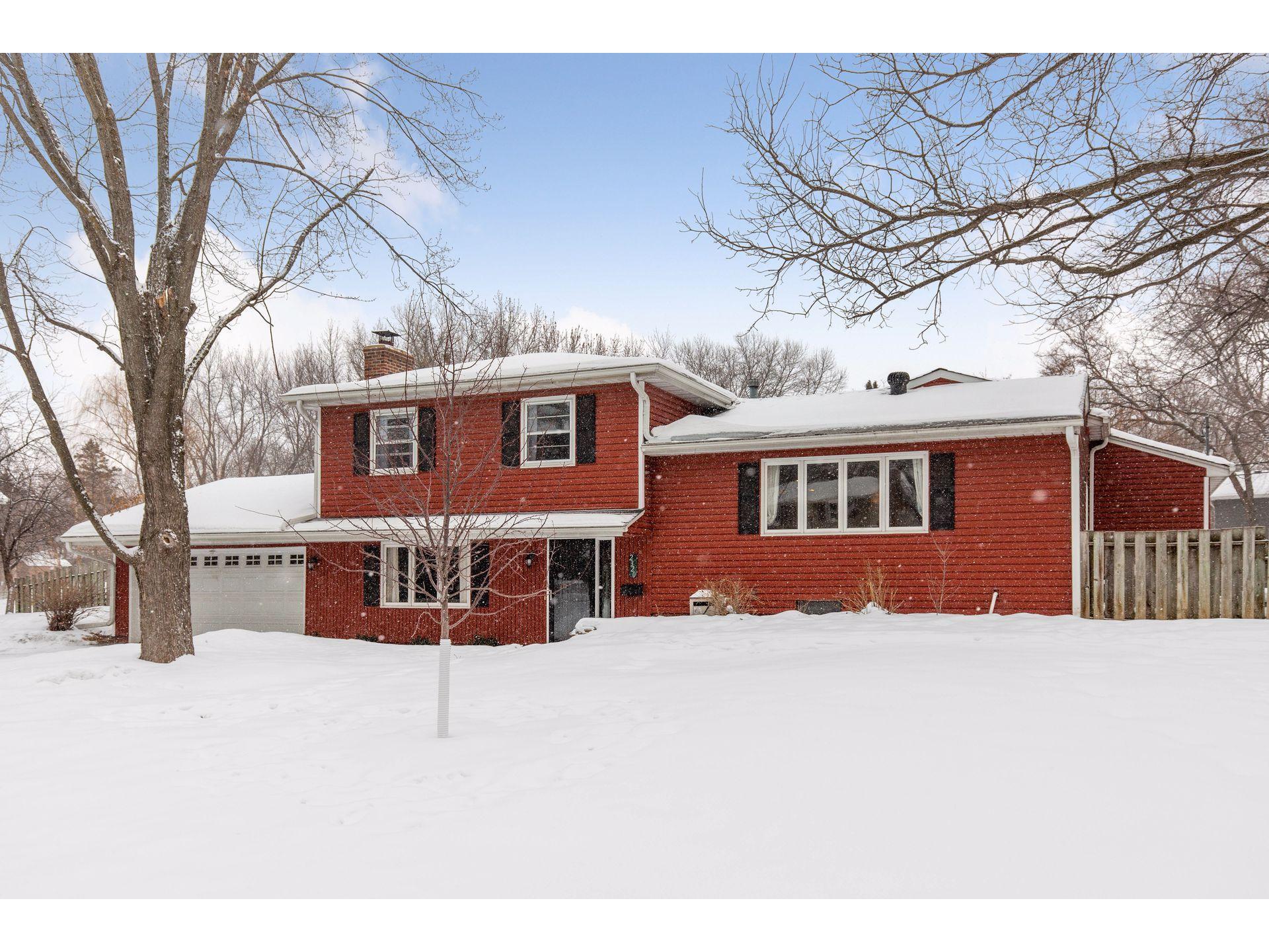 2320 Cavell Avenue N Golden Valley MN 55427 5716923 image1