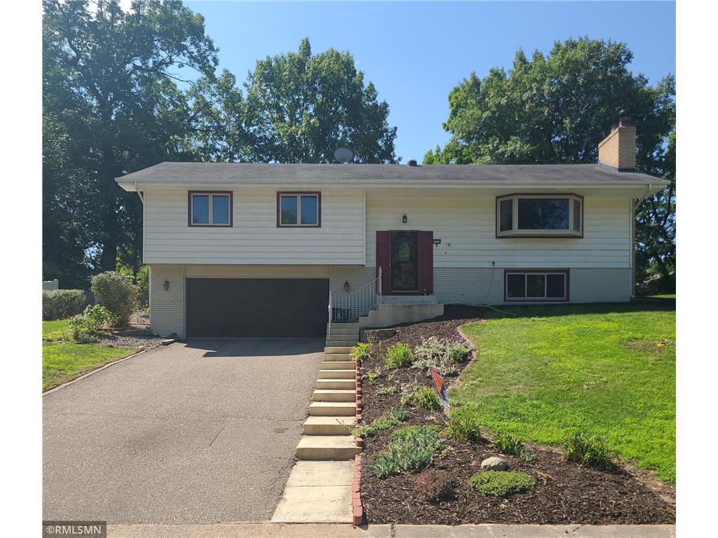 2320 Chalet Drive NE, Columbia Heights, MN 55421 MLS 6411234 Edina