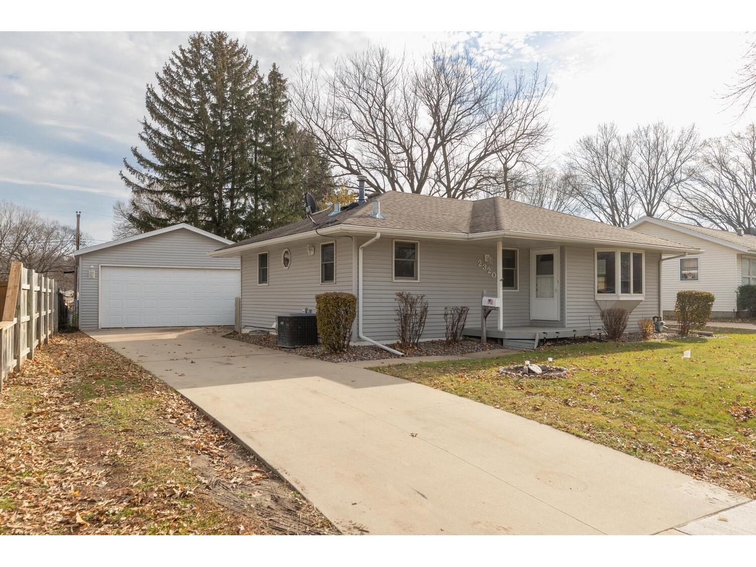 2320 Elton Hills Drive NW, Rochester, MN 55901 MLS 6018235 Edina