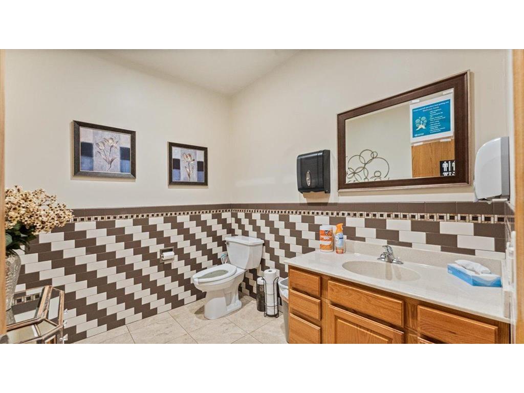 2320 Highway 12 E Willmar MN 56201 6782459 image24