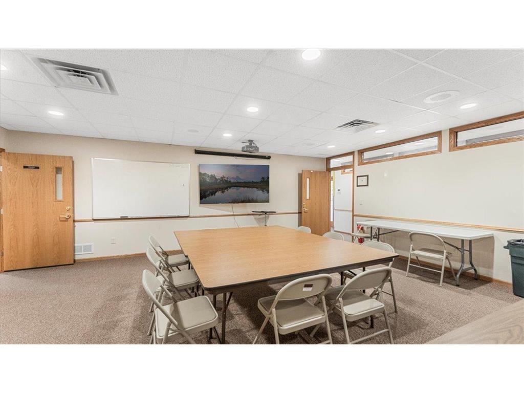 2320 Highway 12 E Willmar MN 56201 6782459 image36