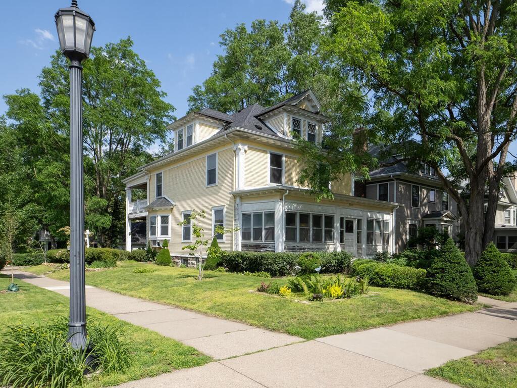 2320 Humboldt Avenue S Minneapolis MN 55405 6741428 image1
