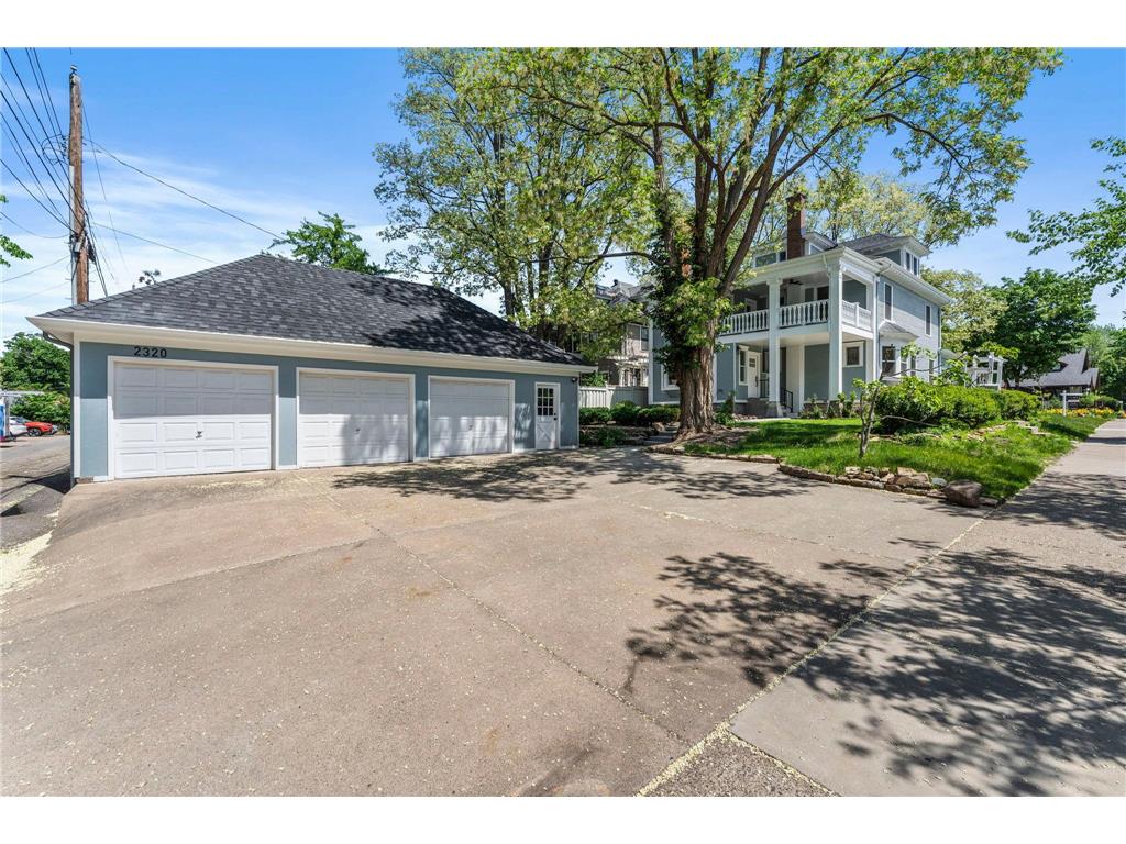 2320 Humboldt Avenue S Minneapolis MN 55405 7081518 image108