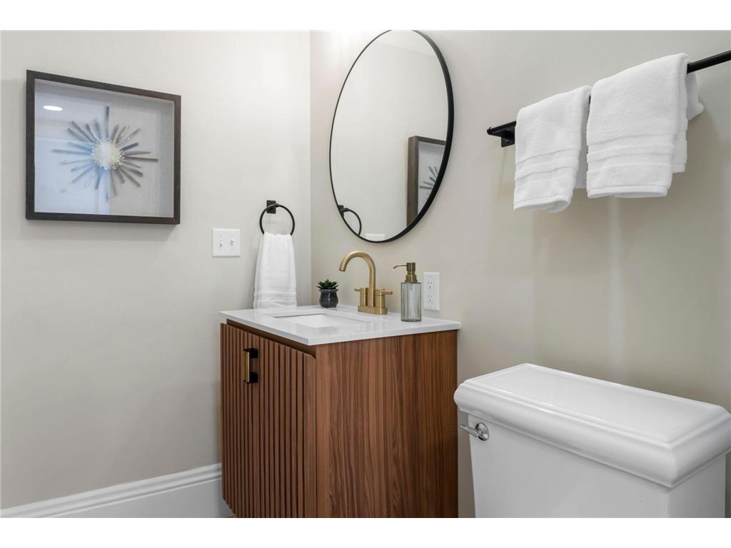 2320 Humboldt Avenue S Minneapolis MN 55405 7081518 image26