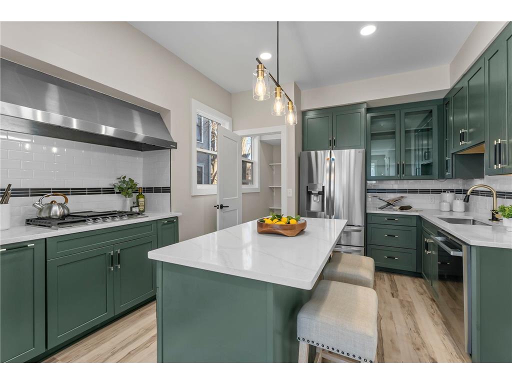 2320 Humboldt Avenue S Minneapolis MN 55405 7081518 image37