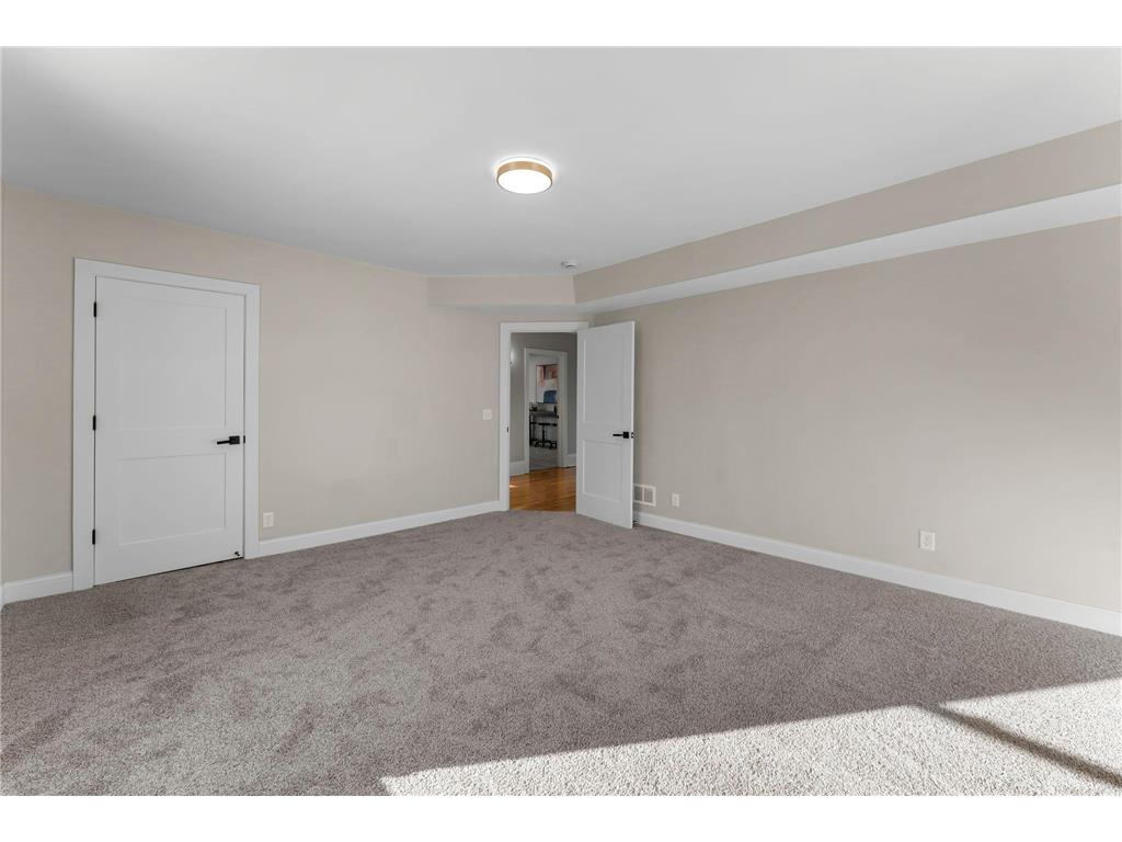 2320 Humboldt Avenue S Minneapolis MN 55405 7081518 image56