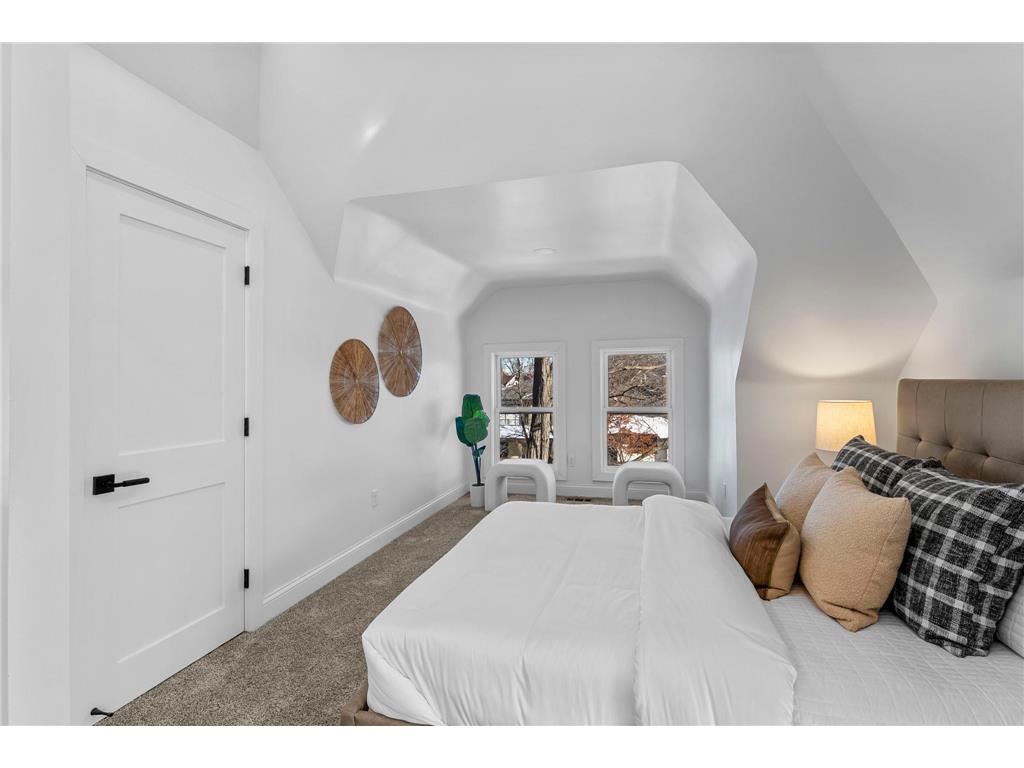 2320 Humboldt Avenue S Minneapolis MN 55405 7081518 image76