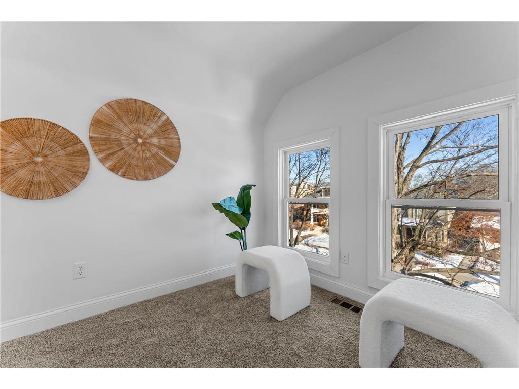 2320 Humboldt Avenue S Minneapolis MN 55405 7081518 image77