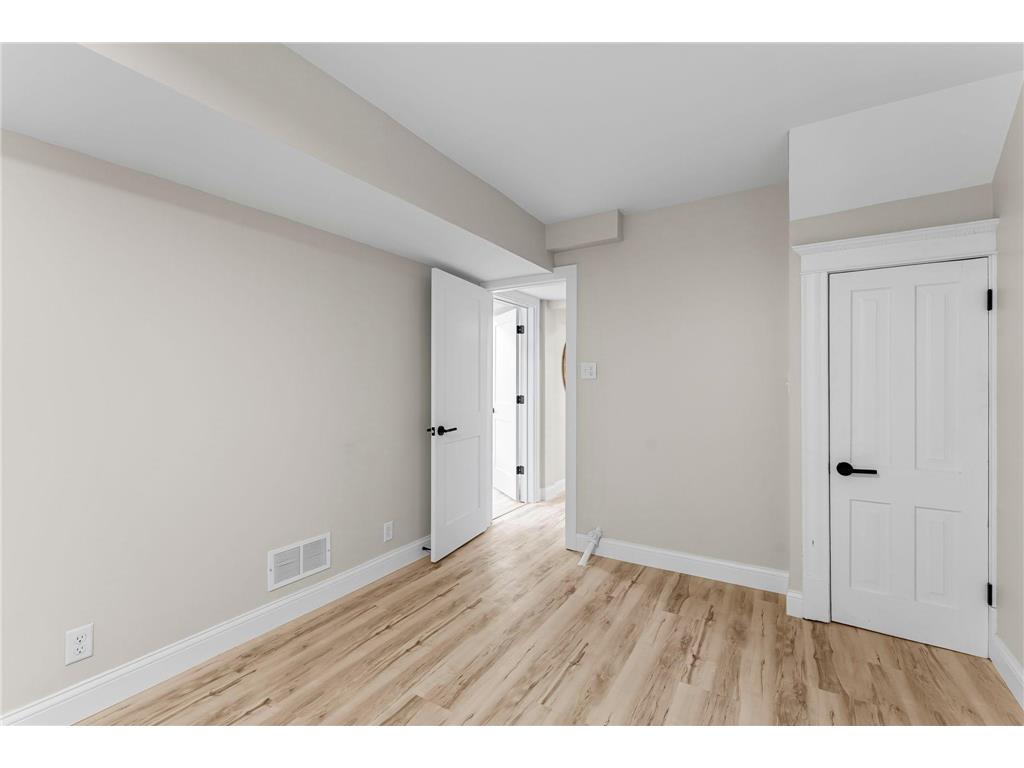 2320 Humboldt Avenue S Minneapolis MN 55405 7081518 image90