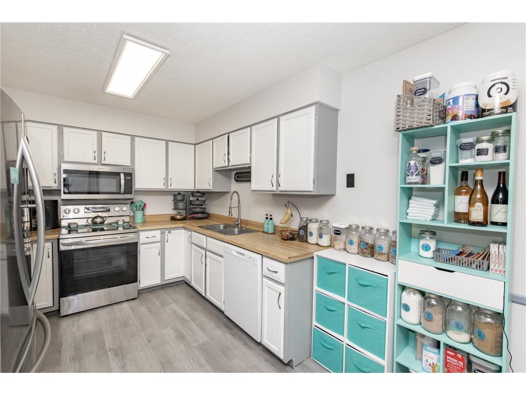 2321 Country Club Parkway Moorhead MN 56560 7113380 image15