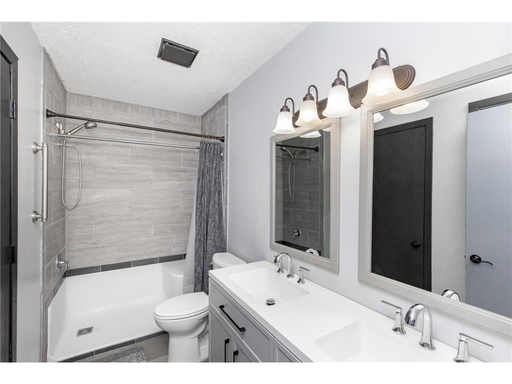 2321 Country Club Parkway Moorhead MN 56560 7113380 image28