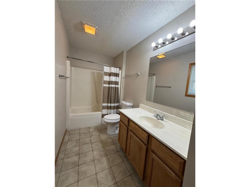 2321 Lyndale Avenue N Minneapolis MN 55411 7109079 image3