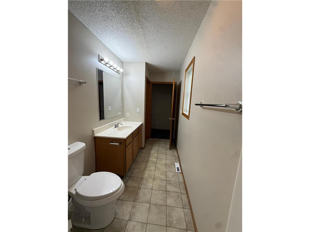 2321 Lyndale Avenue N Minneapolis MN 55411 7109079 image4