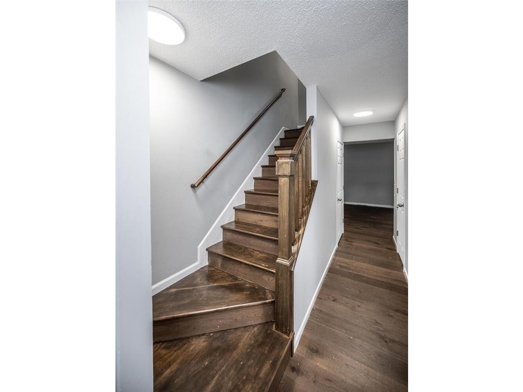 2321 Pond Avenue E Maplewood MN 55119 7006907 image9