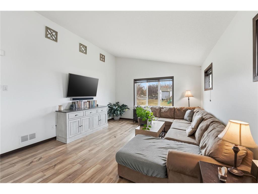 23212 Underclift Street NW Saint Francis MN 55070 7038071 image5