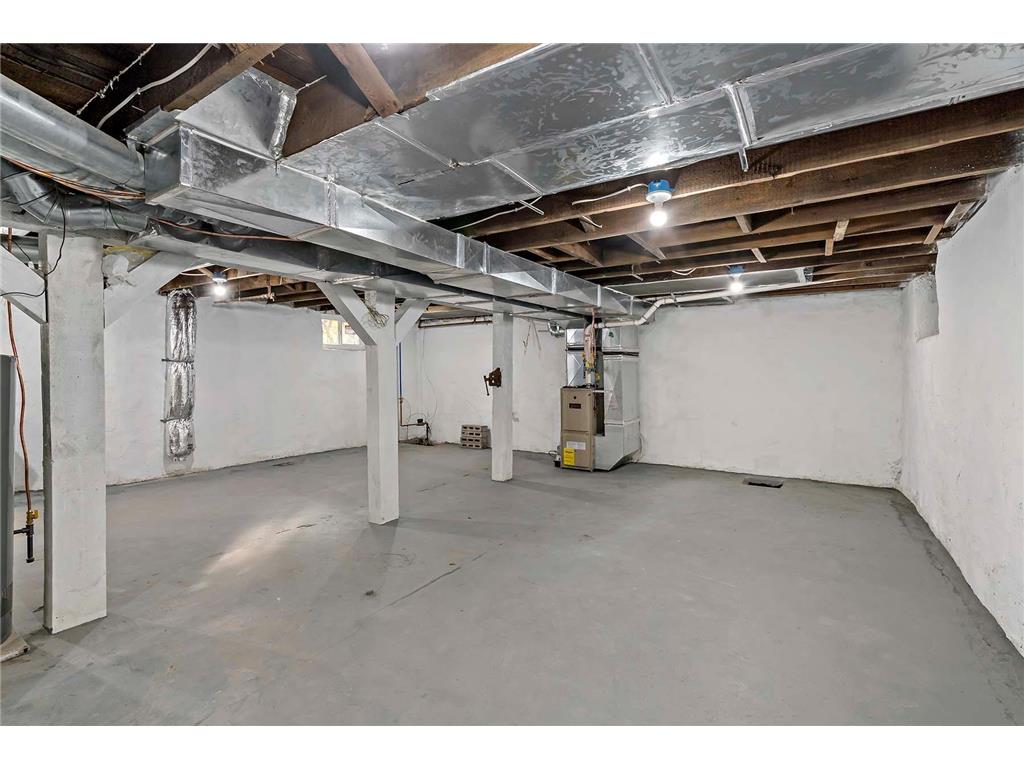 2322 Bryant Avenue N Minneapolis MN 55411 6825224 image25