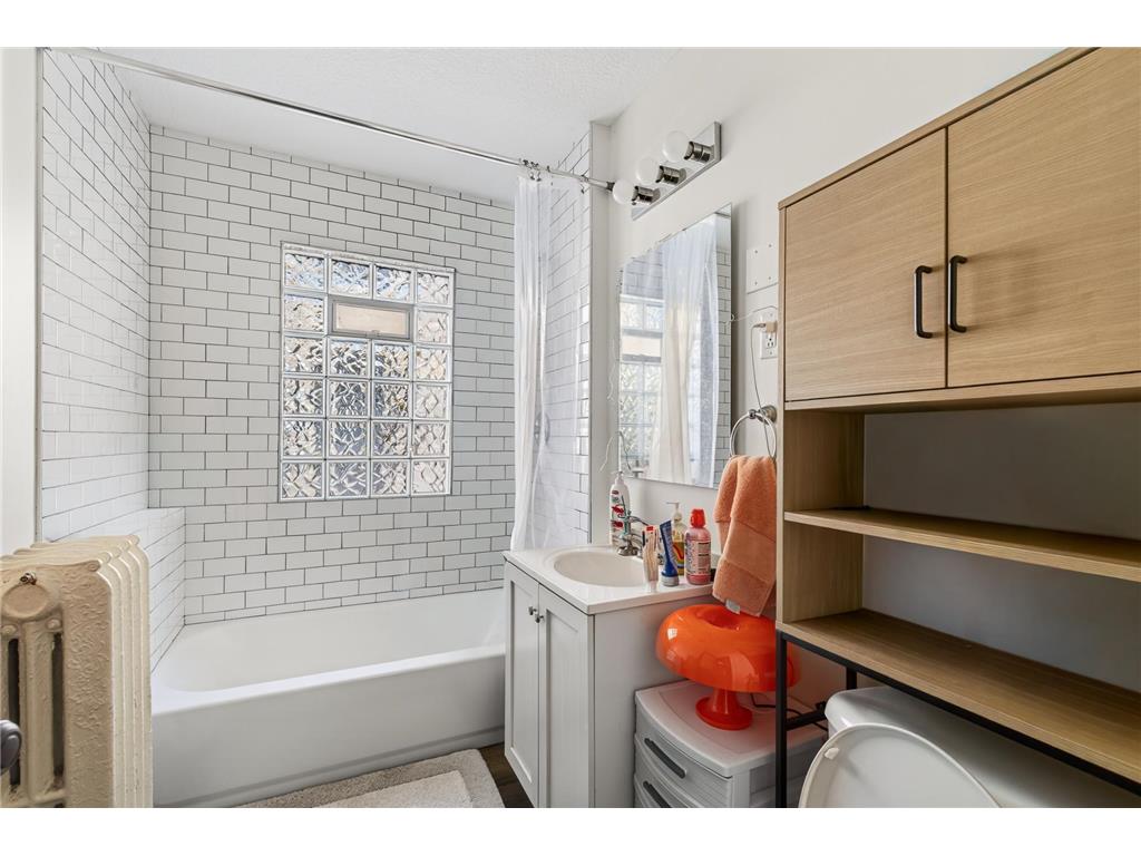 2322 Garfield Avenue Minneapolis MN 55405 7062574 image13