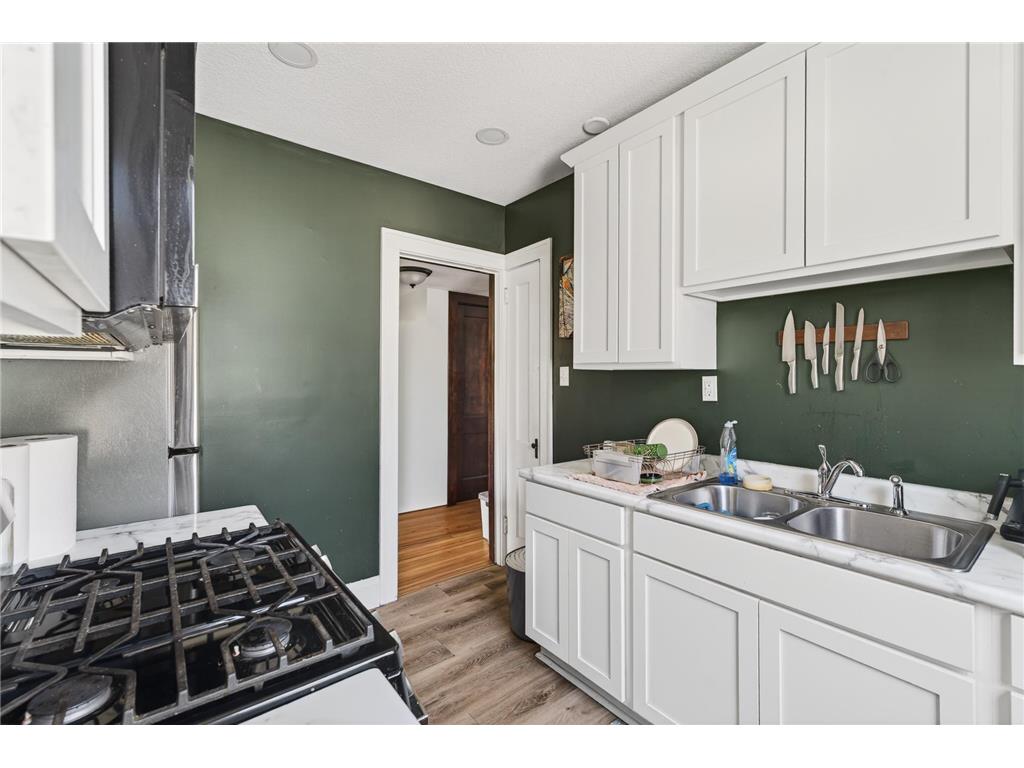 2322 Garfield Avenue Minneapolis MN 55405 7062574 image38