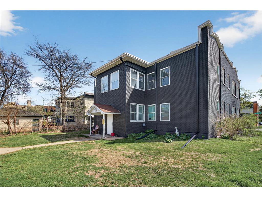 2322 Garfield Avenue Minneapolis MN 55405 7062574 image41