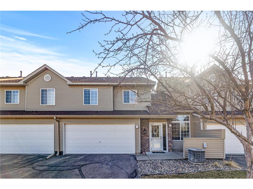 2322 Oakridge Circle Hudson WI 54016 6699150 image1