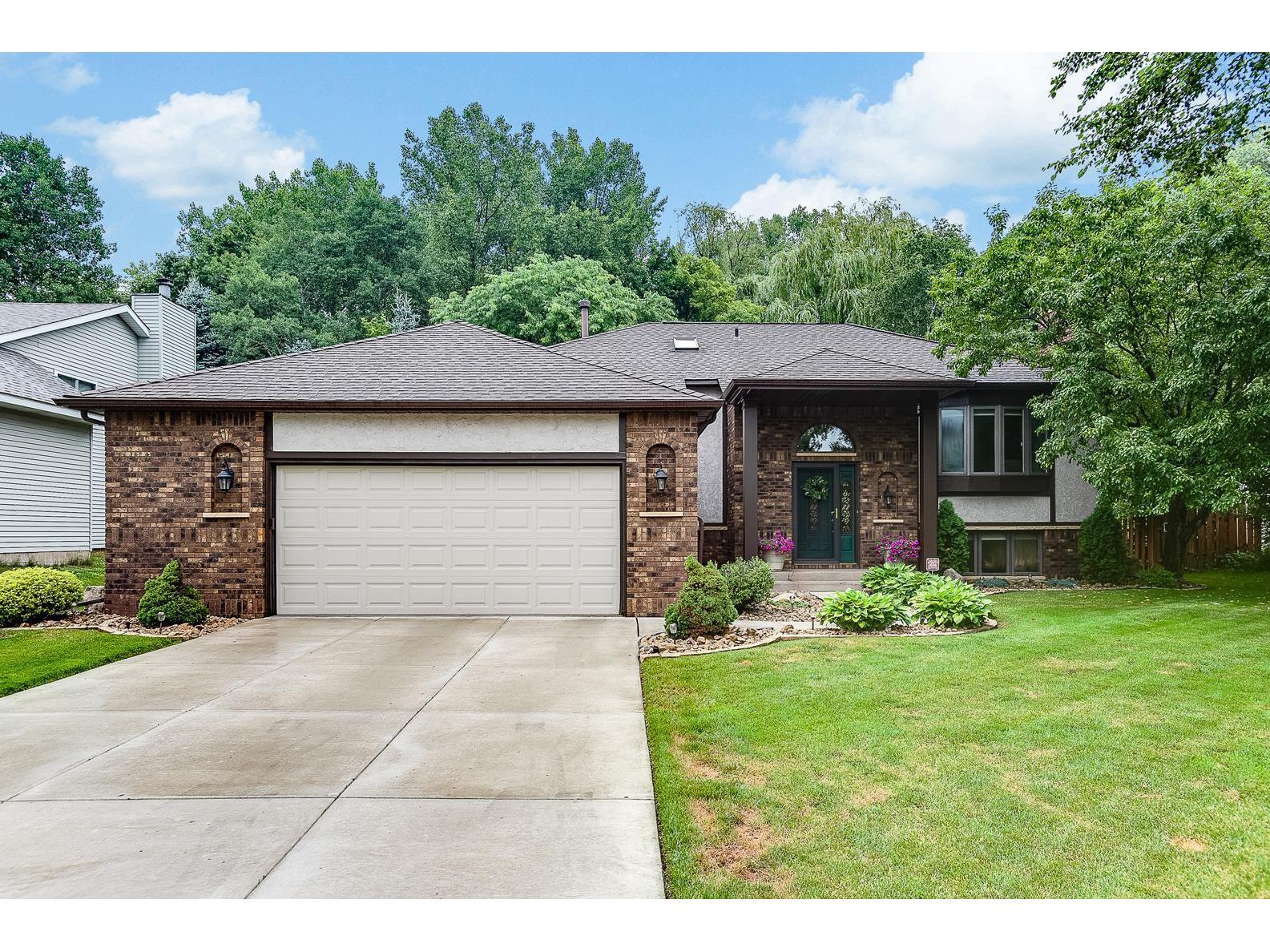 2323 Nebraska Avenue E, Maplewood, MN 55119 MLS 6013546 Edina Realty