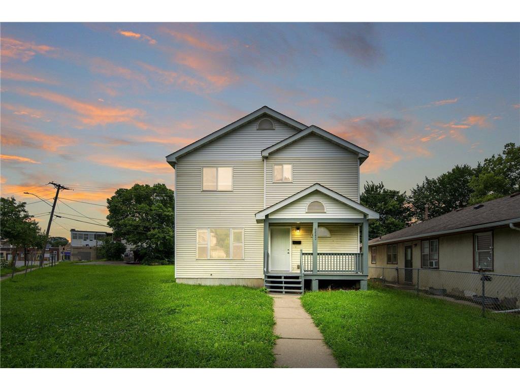 2324 Queen Avenue N Minneapolis MN 55411 6575468 image1